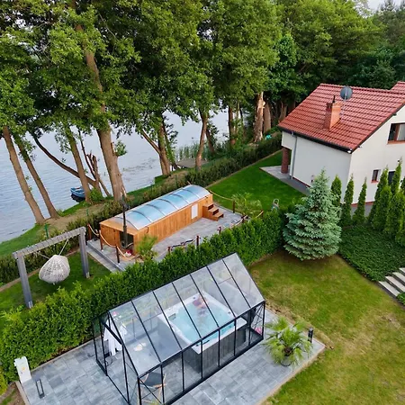 Trzy Wyspy Барлинек